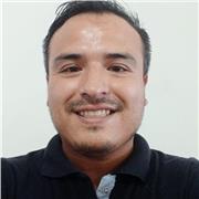 Maestro en cómputo a niños de primaria y tecnologías móviles a adultos